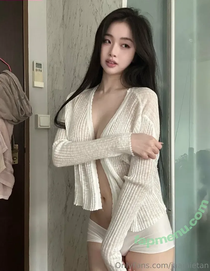 Jaamietan nude photo #0316 (Jamie Tan)