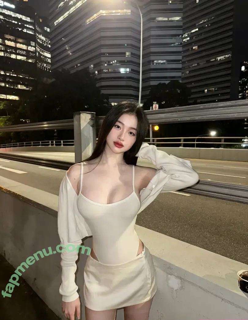 Jaamietan nude photo #0322 (Jamie Tan)