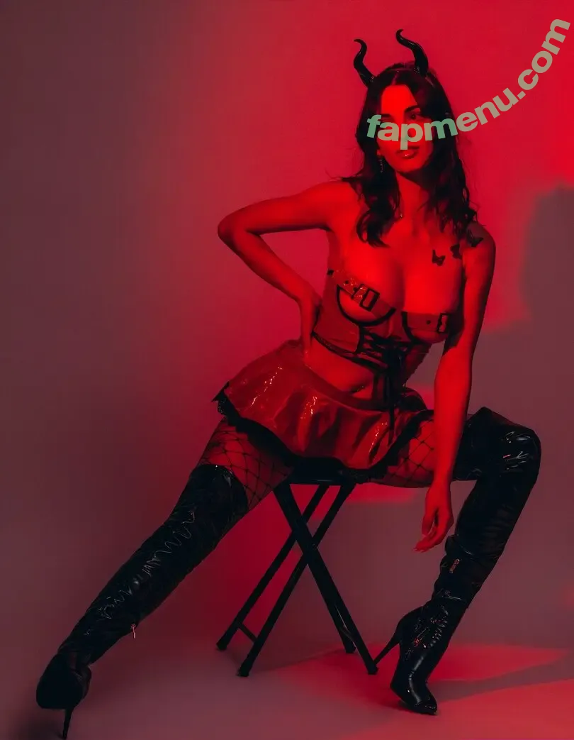 Jacelyn Fincher nude photo #0046 (jxce_fxnch)