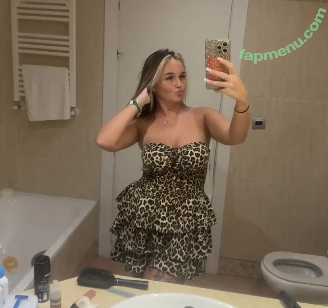 jaciexxx nude photo #0003 (jacie.xx)