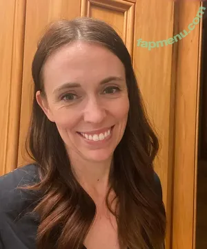 Jacinda Ardern / jacindaardern nude photo #0001