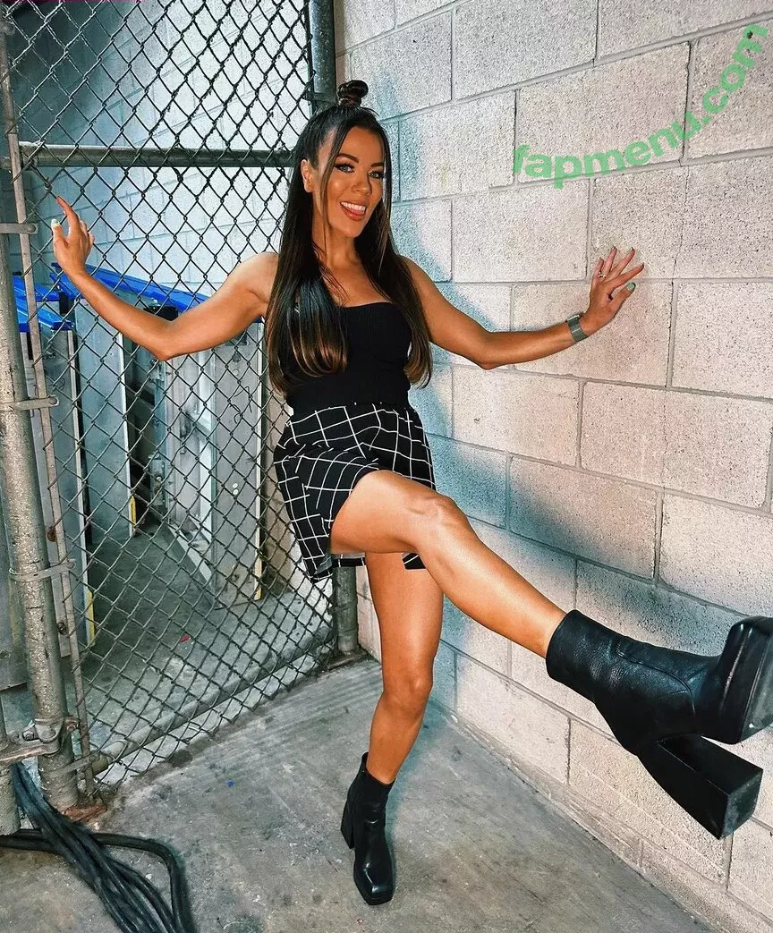 Jackie Redmond nude photo #0434 (Jackie_Redmond / jackieredmond)