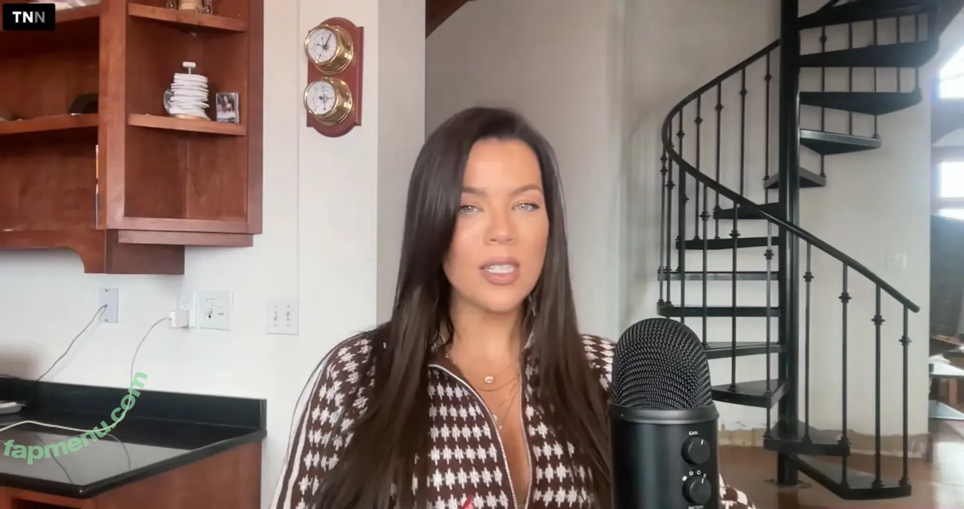 Jackie Redmond nude photo #1323 (Jackie_Redmond / jackieredmond)