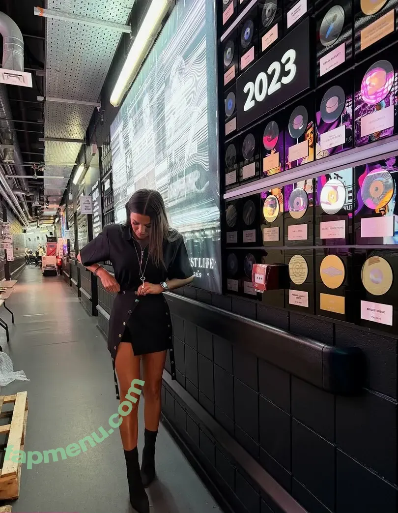 Jackie Redmond nude photo #1345 (Jackie_Redmond / jackieredmond)