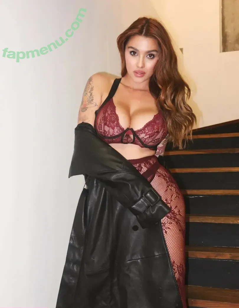 Jackiebabigirl nude photo #0016 (jackie_looves18)