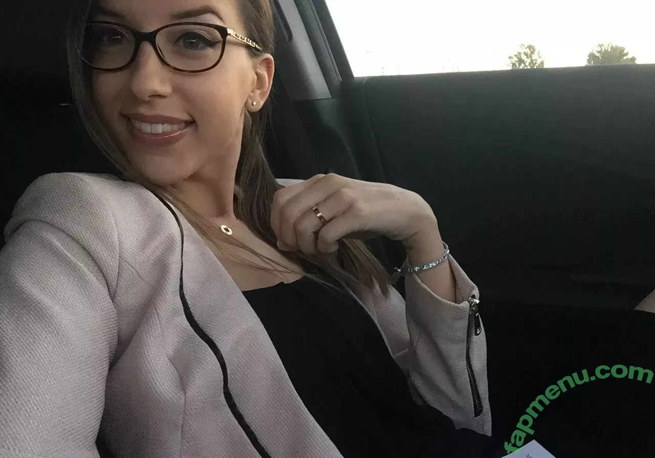 JackieMButler nude photo #0022 (JackieMButler)