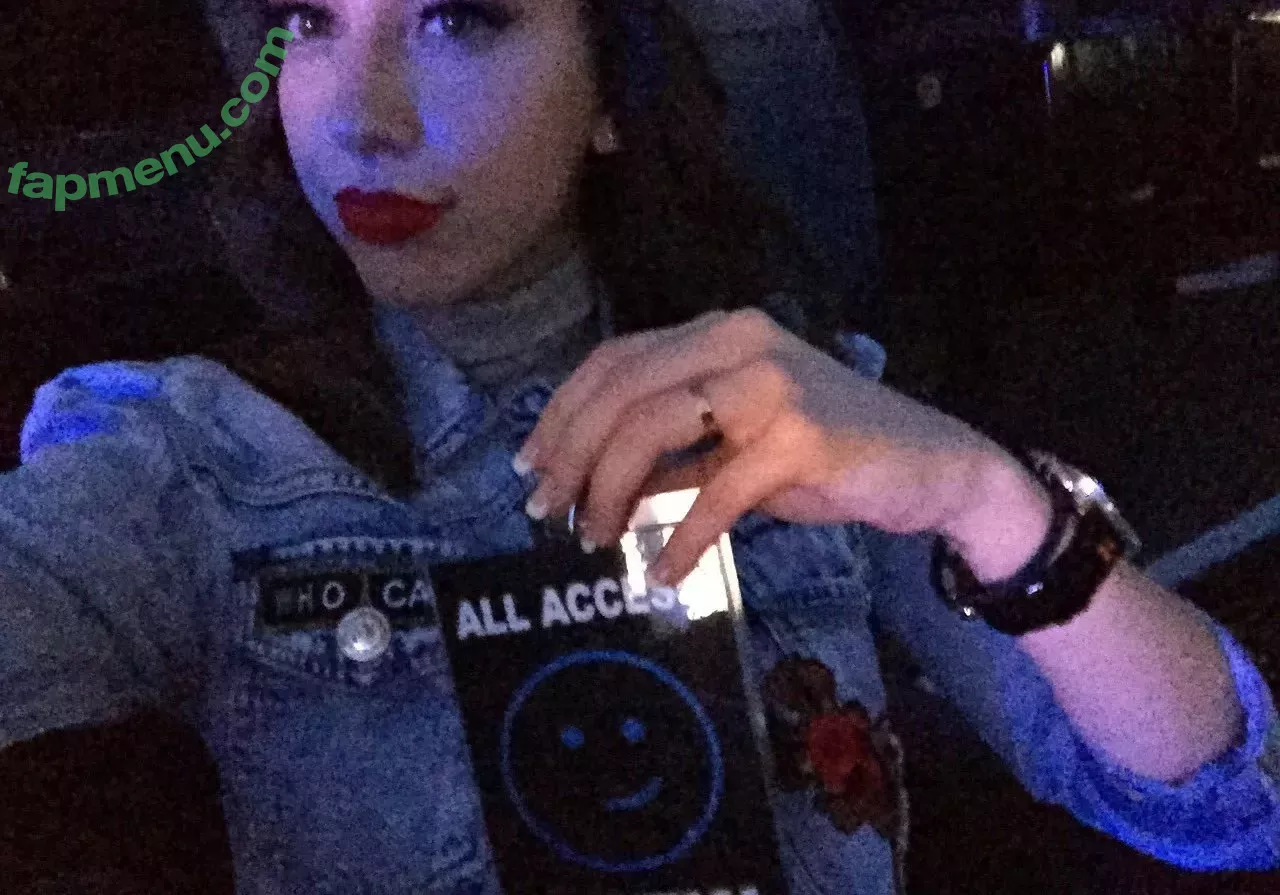 JackieMButler nude photo #0057 (JackieMButler)