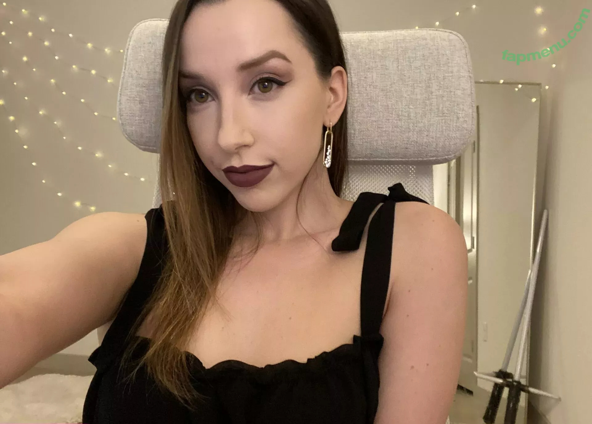 JackieMButler nude photo #0094 (JackieMButler)