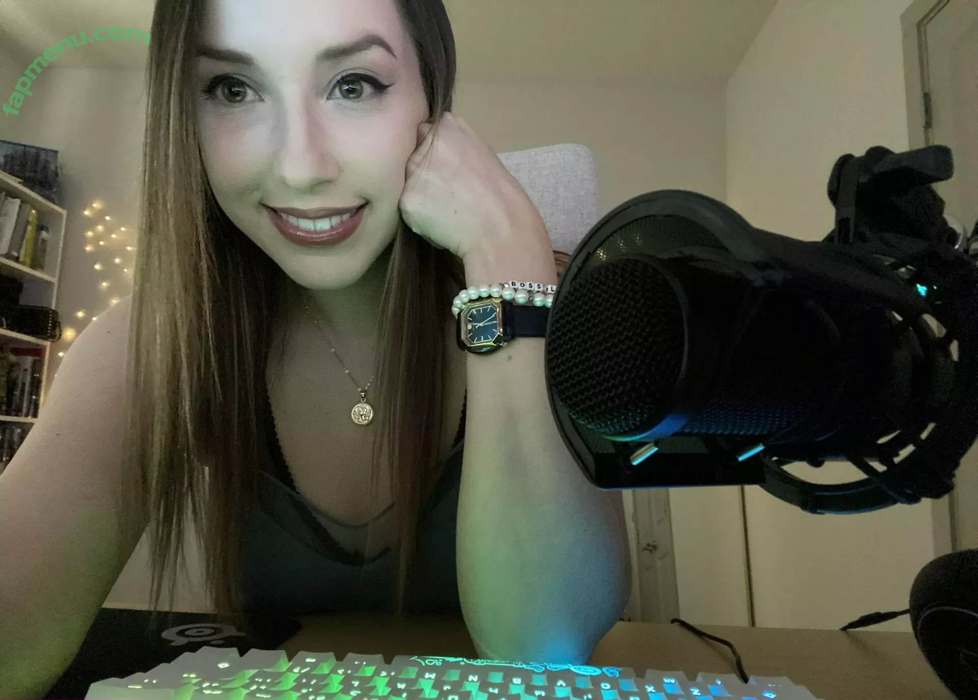 JackieMButler nude photo #0102 (JackieMButler)