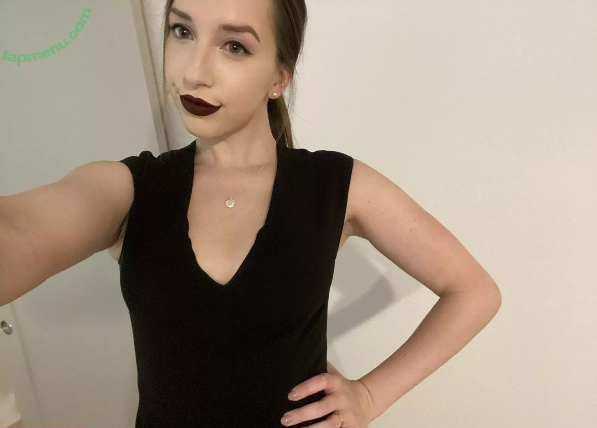 JackieMButler nude photo #0111 (JackieMButler)