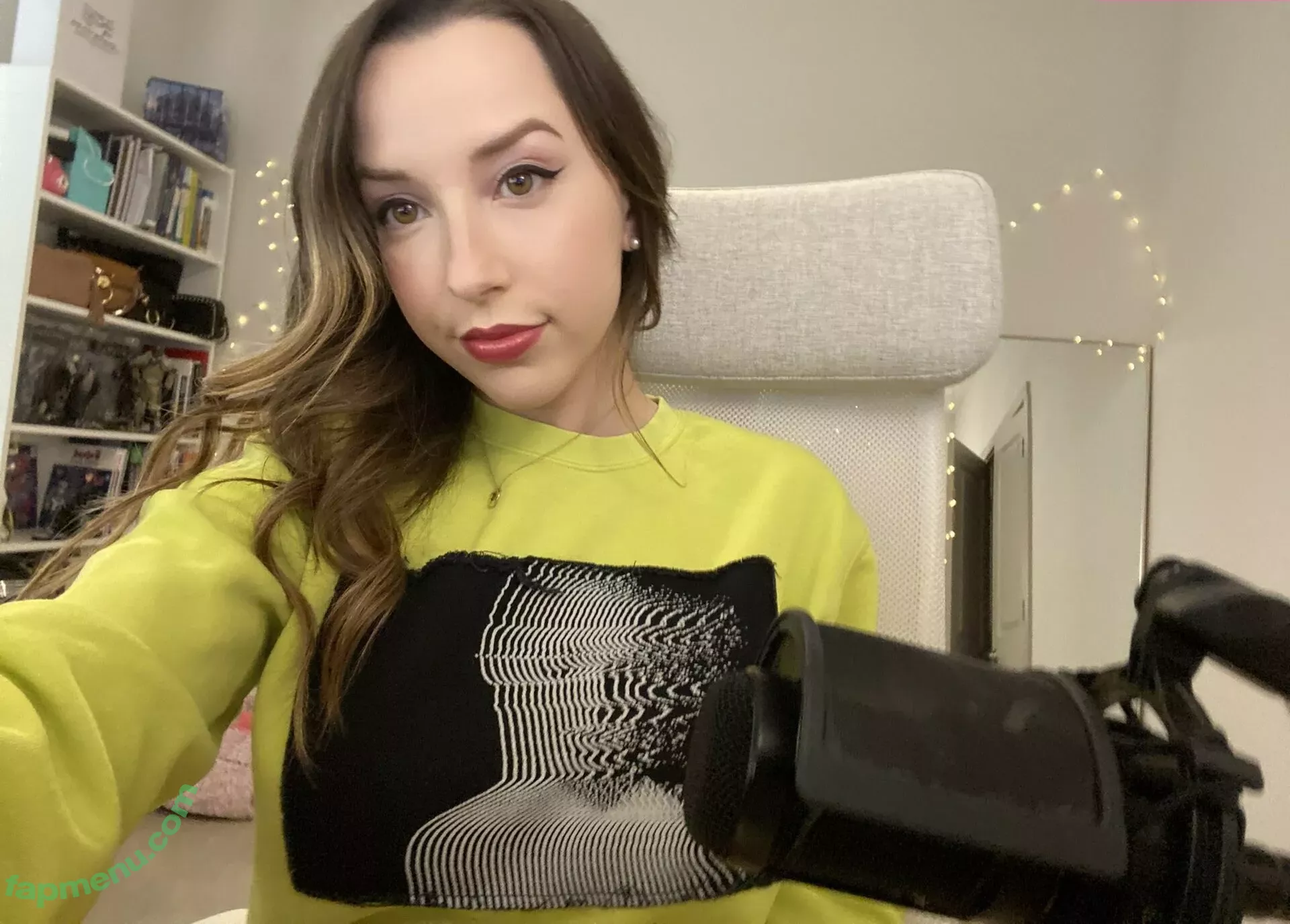 JackieMButler nude photo #0120 (JackieMButler)