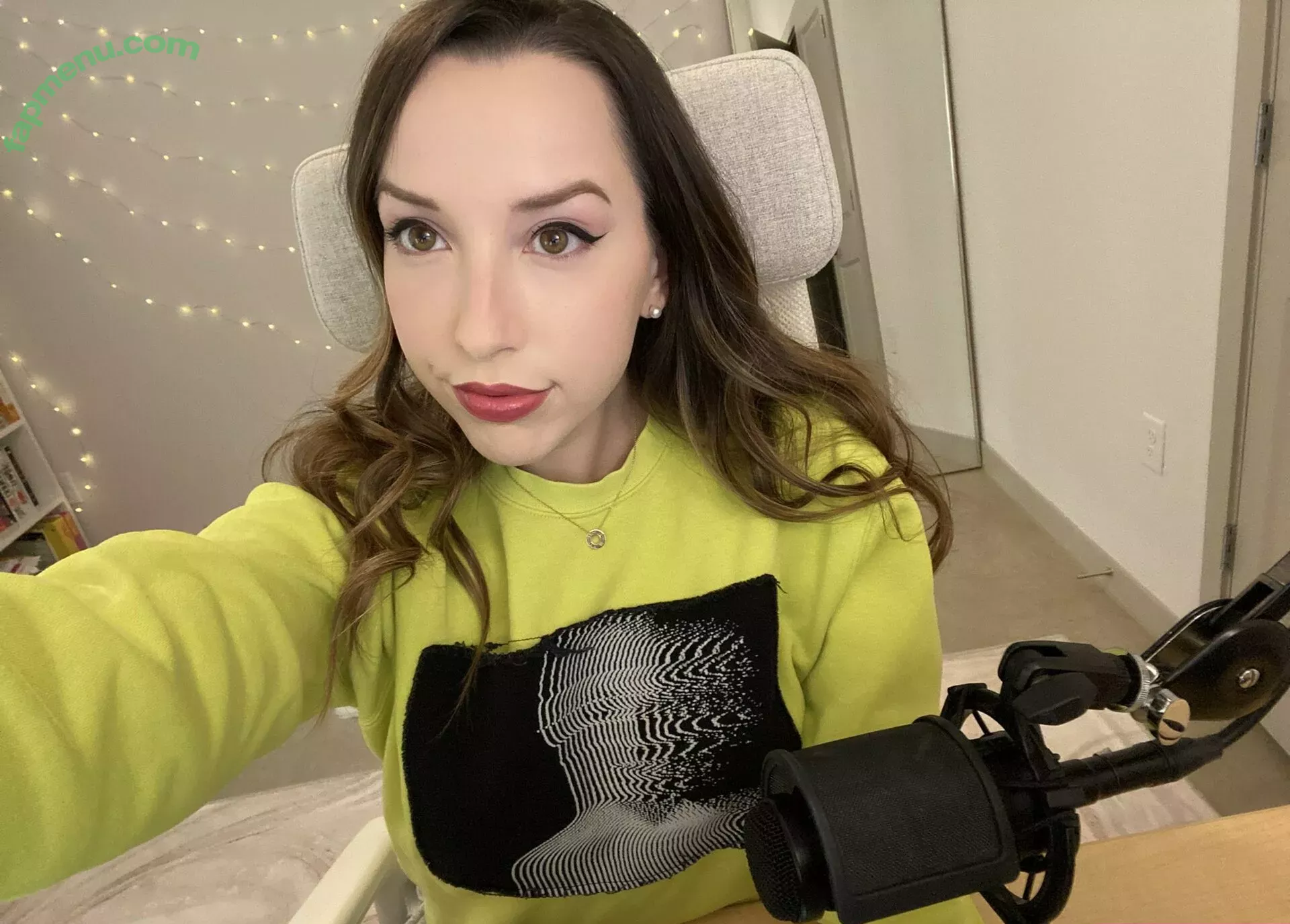 JackieMButler nude photo #0121 (JackieMButler)