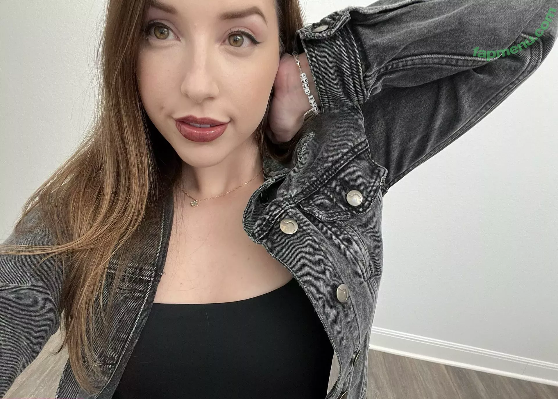 JackieMButler nude photo #0328 (JackieMButler)