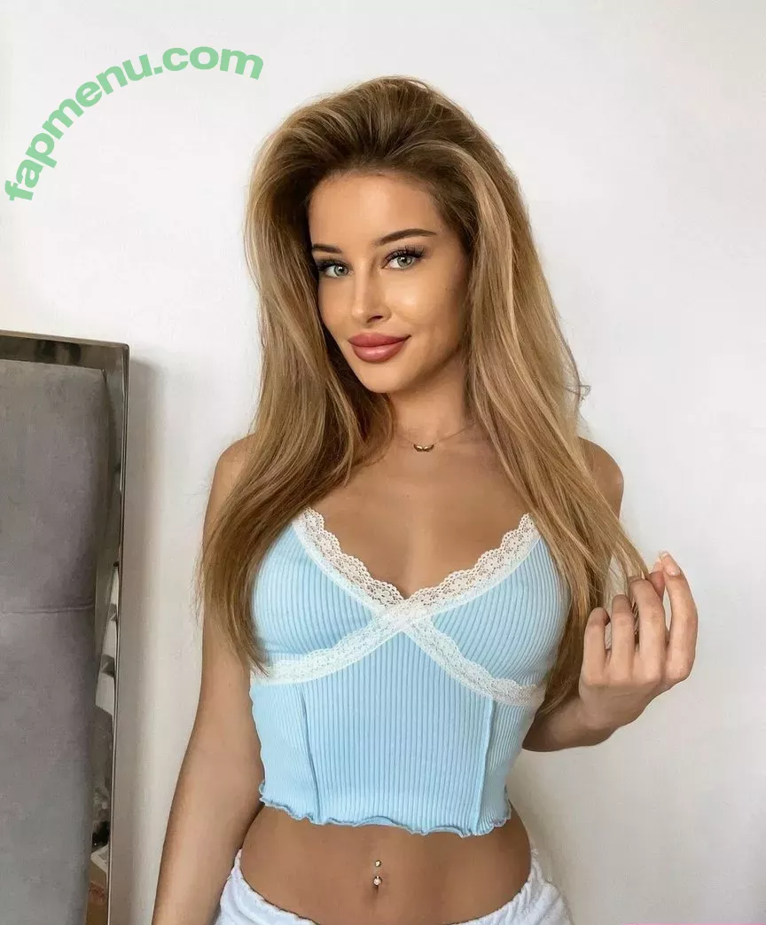 jacquelinax nude photo #0021 (JackyZyrus)
