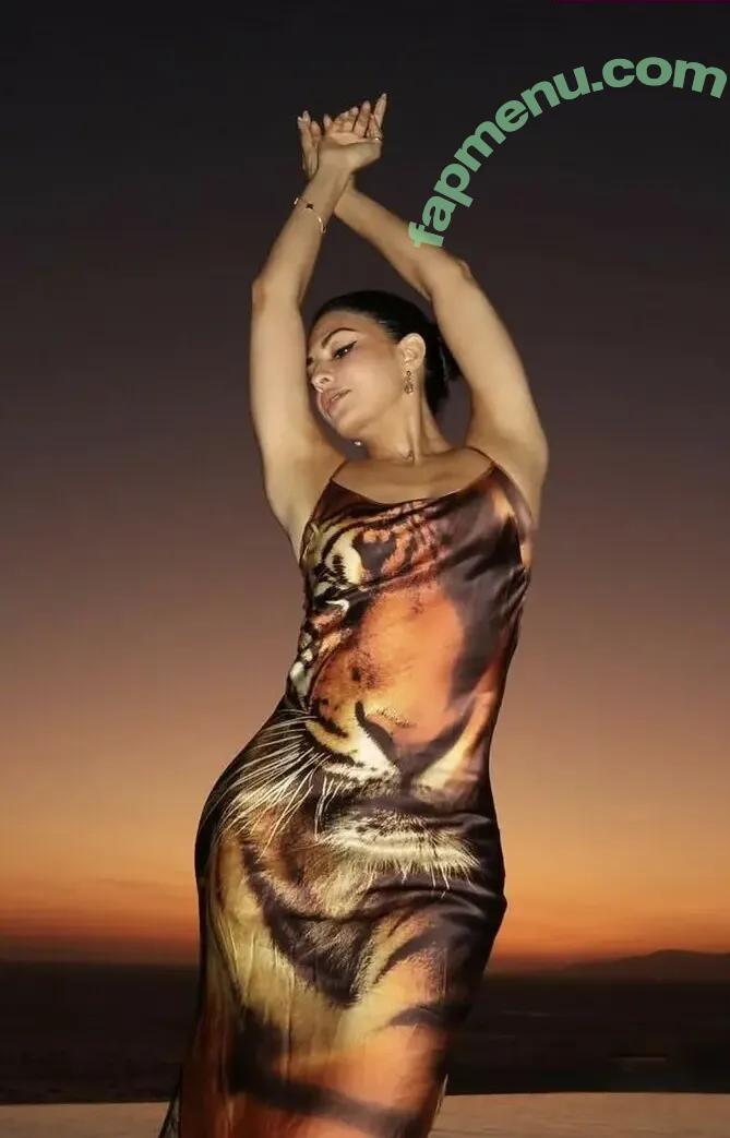 Jacqueline Fernandez nude photo #0039 (jacquelienefernandez)