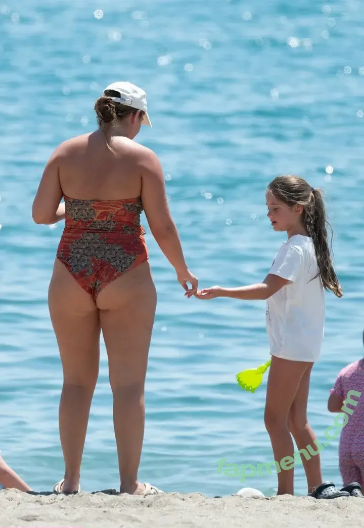 Jacqueline Jossa nude photo #0531 (EastEnders / jacjossa)