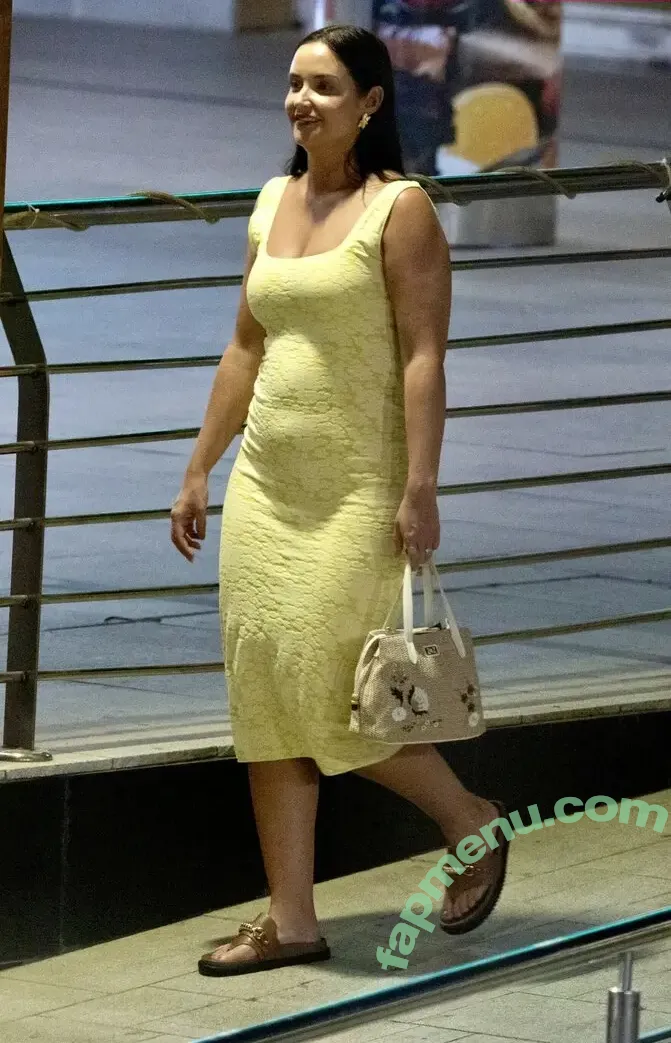 Jacqueline Jossa nude photo #0550 (EastEnders / jacjossa)