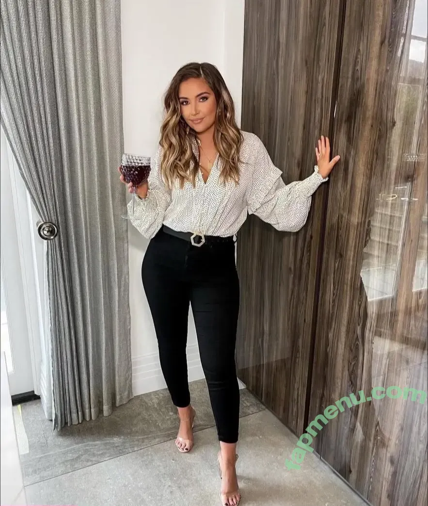 Jacqueline Jossa nude photo #0818 (EastEnders / jacjossa)