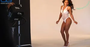 Jada Pinkett Smith / jadapinkettsmith nude photo #0034