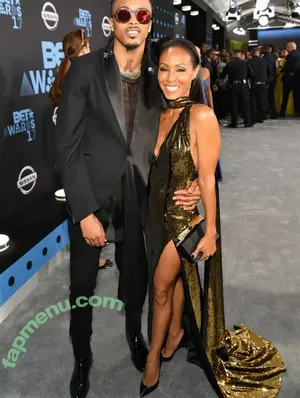 Jada Pinkett Smith / jadapinkettsmith nude photo #0040