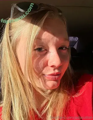 jadasutton / jada.suttonn nude photo #0009