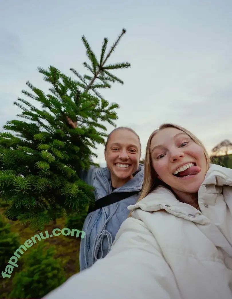 Jade Carey nude photo #0036 (jadeacarey / jadecarey)