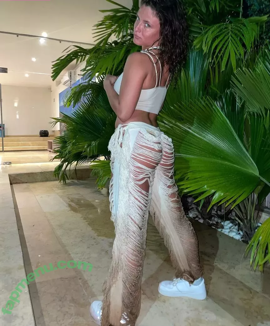 Jade Chynoweth nude photo #0036 (jadebug98)