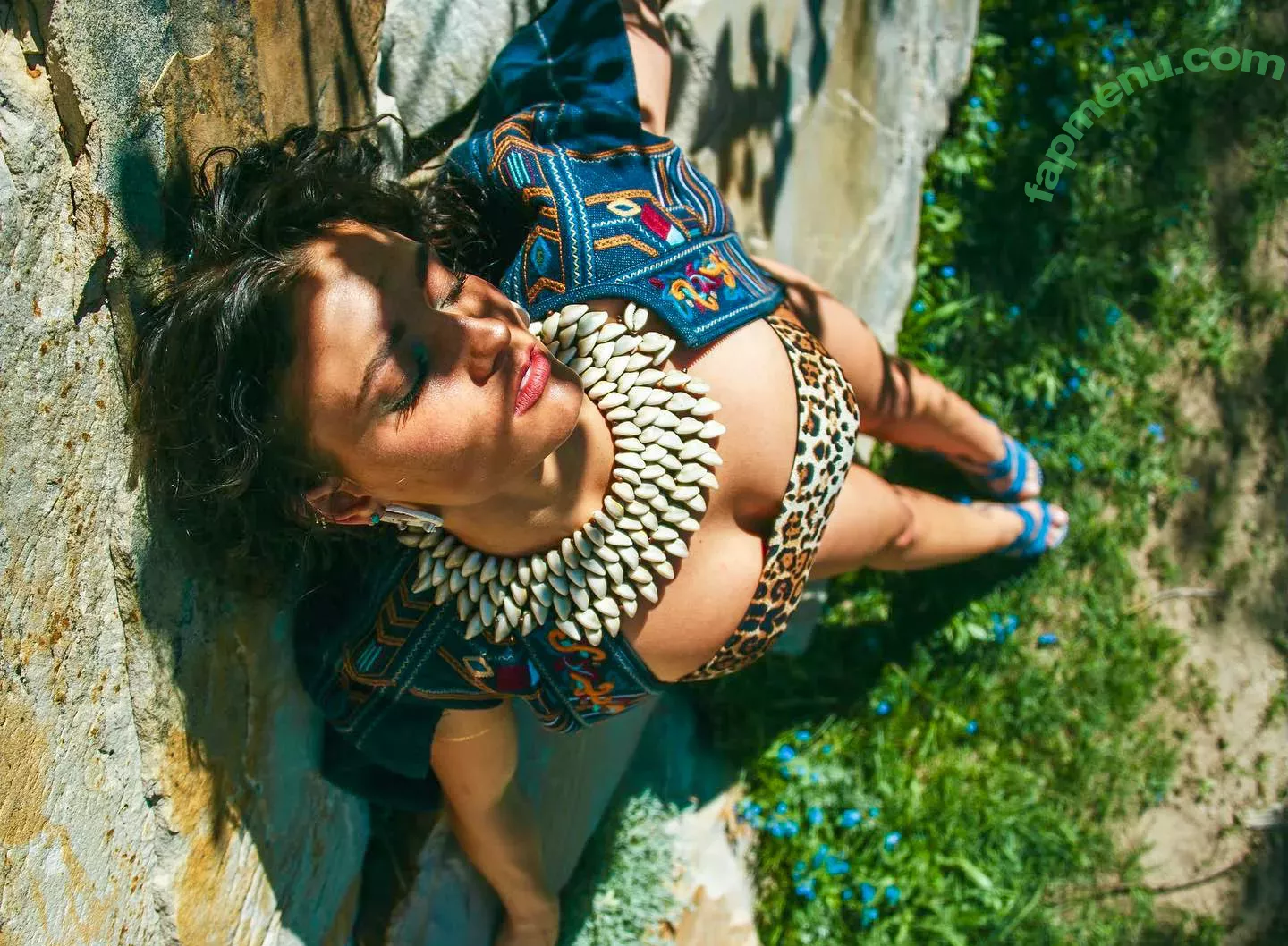 Jade Chynoweth nude photo #0056 (jadebug98)