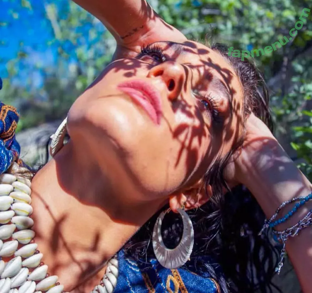 Jade Chynoweth nude photo #0058 (jadebug98)