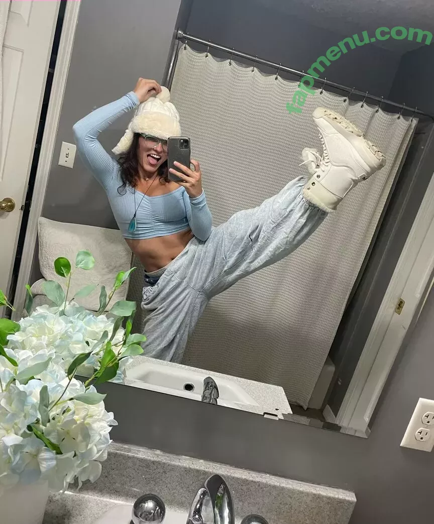 Jade Chynoweth nude photo #0440 (jadebug98)