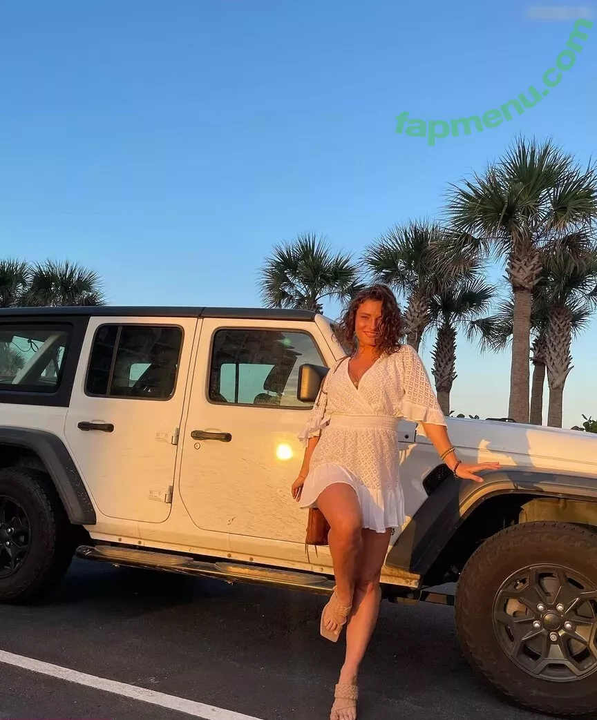 Jade Chynoweth nude photo #0545 (jadebug98)