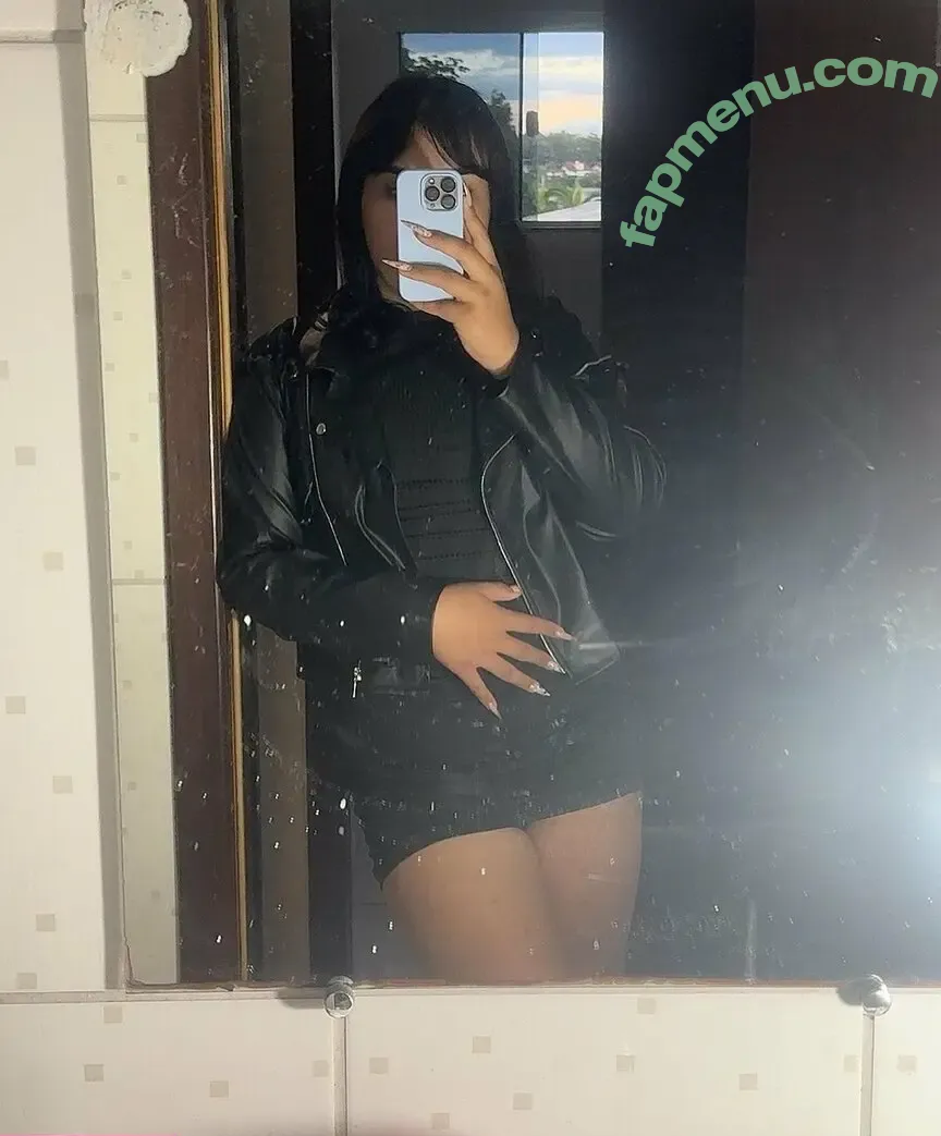 Jade Gabii nude photo #0008 (girlgothrock / jade_gabii / sativababii)