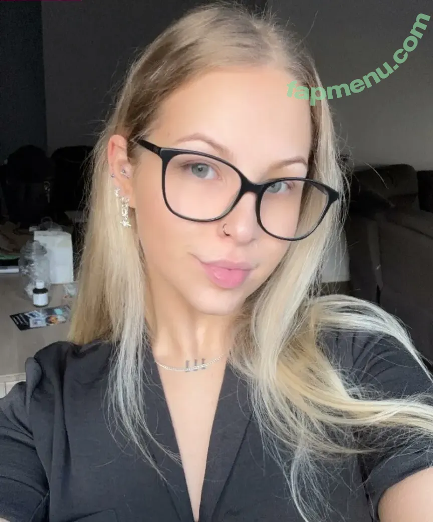 jade_gabrys nude photo #0003 (slimmjadeyy__ / slimmjadeyyyy)