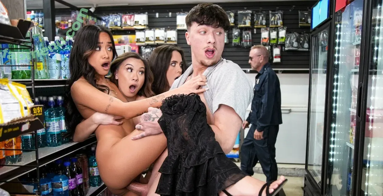 Jade Kimiko nude photo #0043 (jade_kimiko / jadekimiko)