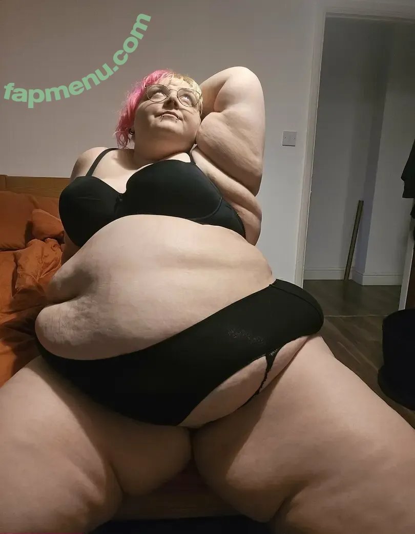 jadeeatsrainbows nude photo #0021 (jadeeatsrainbows)