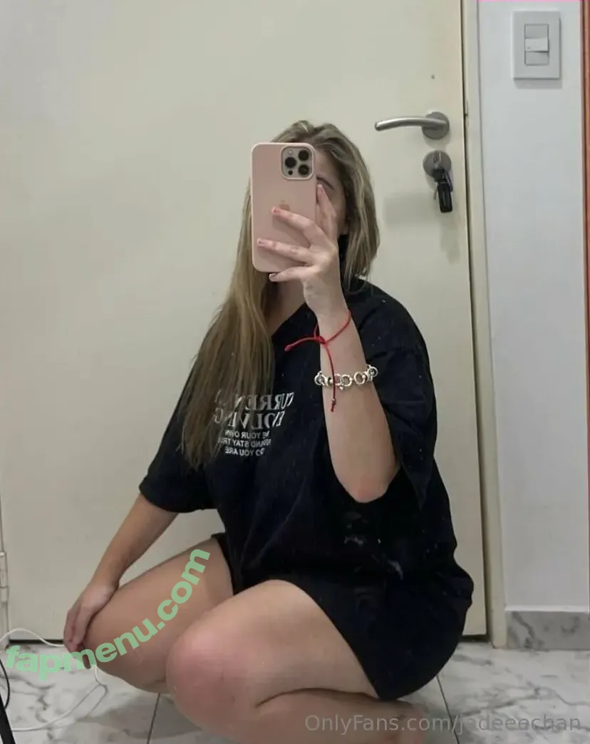 jadeeechan nude photo #0015 (jadechan____)