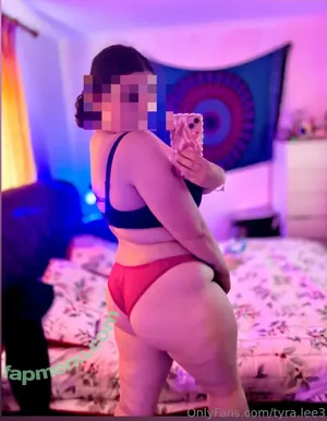 jadeeleerosee / jadeelyseee nude photo #0003