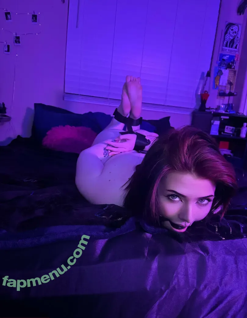 jadehexx nude photo #0026 (jadehexx)