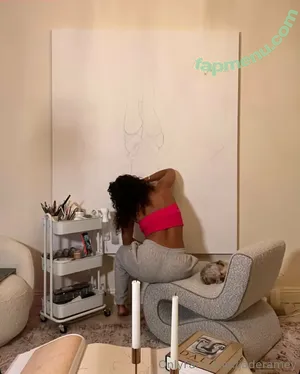  nude photo #0004
