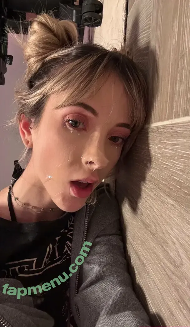 JadeVow nude photo #0304 (Jade Vow / Littlepidge / pidgespage)