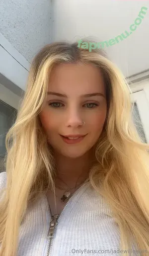 jadewillowws / itsjade_willow nude photo #0009