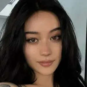JadeyAnh / ja.dey / vylerria nude photo #0002