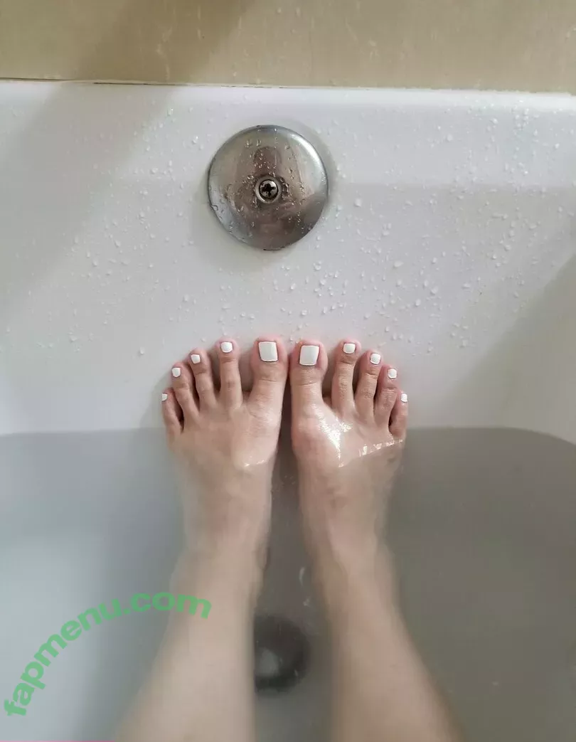 jadezfeet nude photo #0008 (jadezfeetslave0)