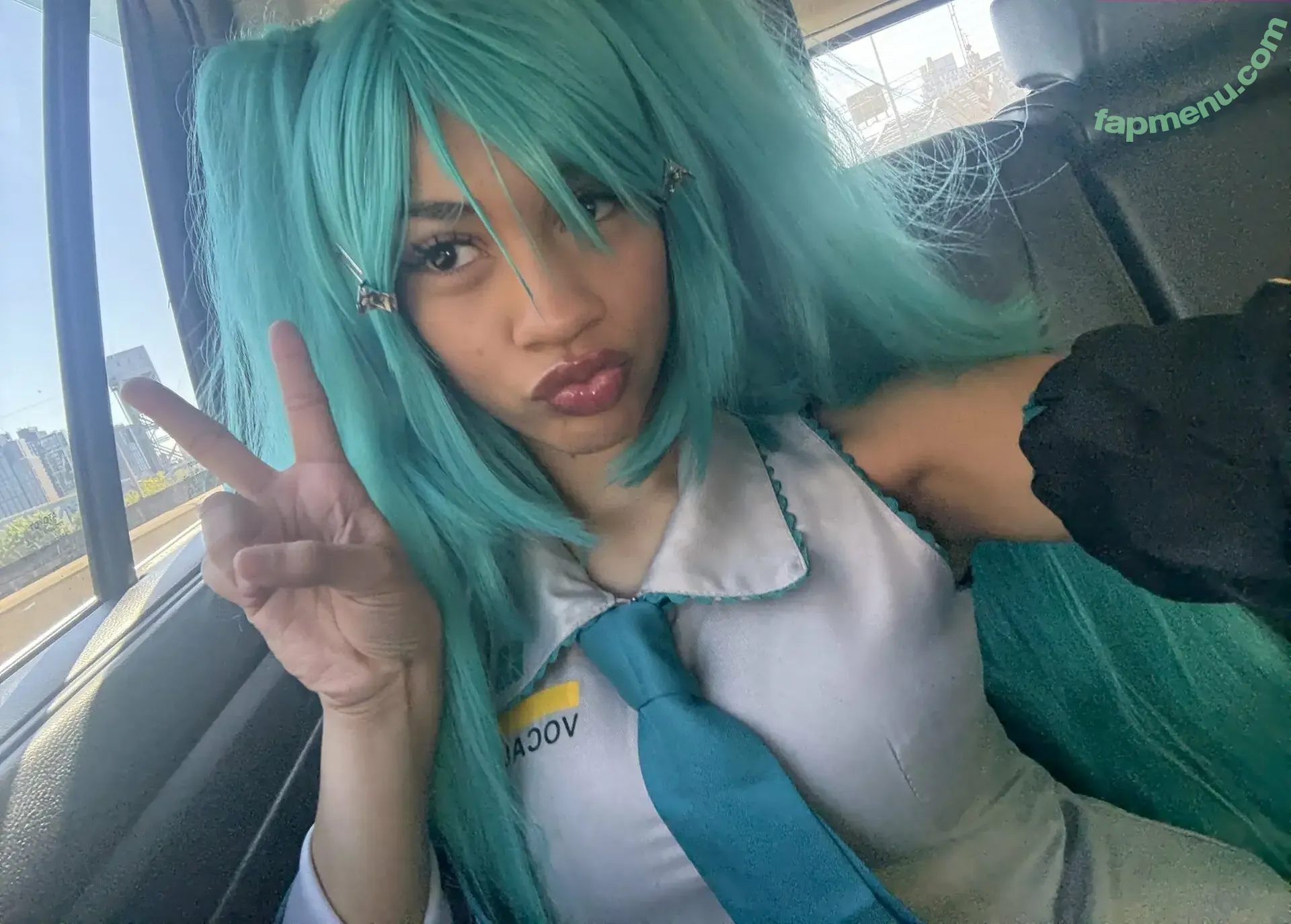 jadokirstein nude photo #0046 (jadoK / jadynvlz / scaredofjadokirstein)