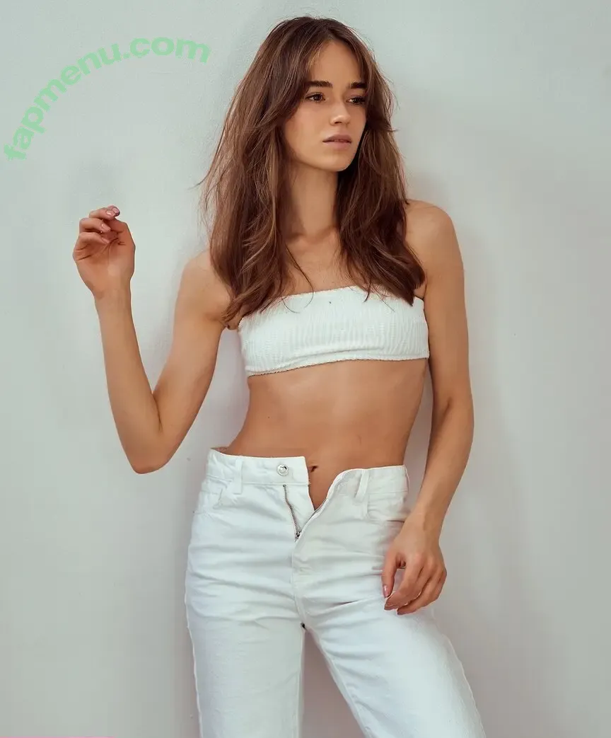 Jadwiga Koc nude photo #0035 (Jade Koc / jadwiga_koc)