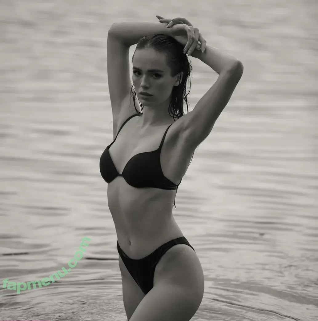 Jadwiga Koc nude photo #0057 (Jade Koc / jadwiga_koc)