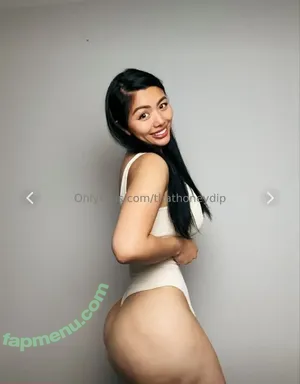 Jaelomain / thathoneydip nude photo #0091