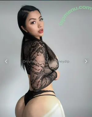 Jaelomain / thathoneydip nude photo #0128