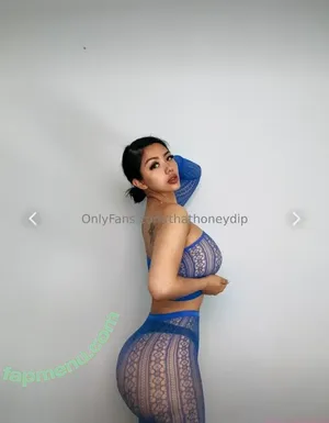 Jaelomain / thathoneydip nude photo #0184