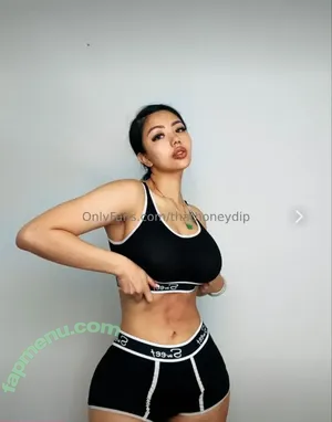 Jaelomain / thathoneydip nude photo #0210